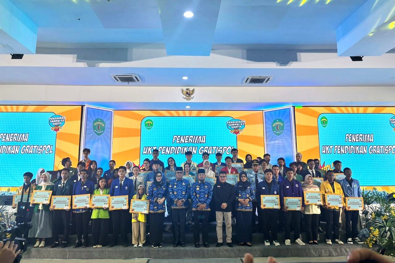 GratisPol Cair Rp44,1 Miliar, 32.853 Mahasiswa Terima Bantuan UKT dari Pemprov Kaltim