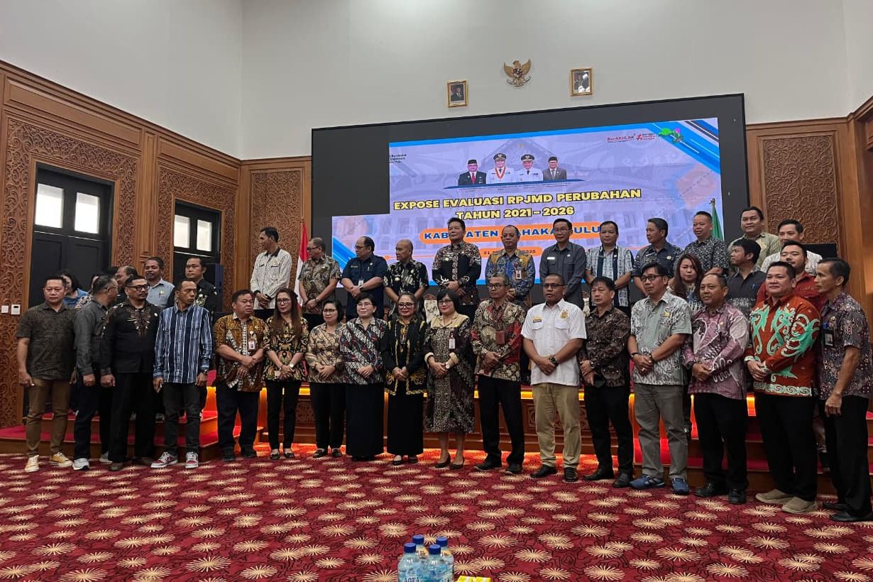 Evaluasi RPJMD Perubahan 2021-2026, Bupati Bonifasius Tekankan Pembangunan Terukur dan Terarah