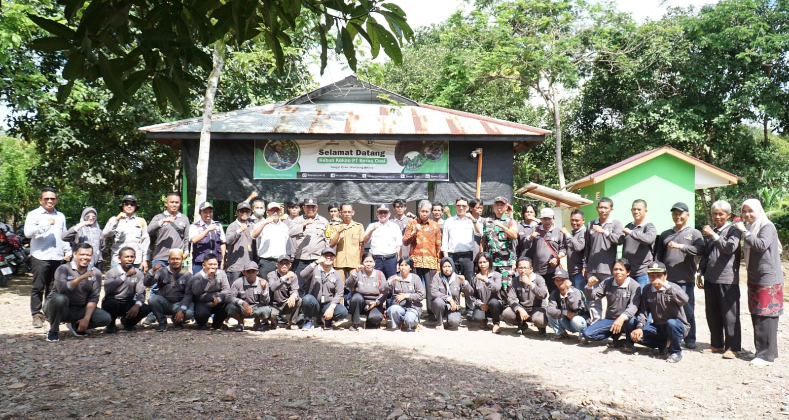 Petani Kakao Berau Kini Melek Cuaca: Berau Coal Hadirkan Sekolah Lapang Inovatif