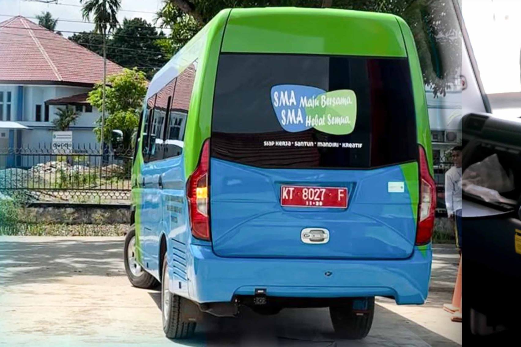 Tekan Angka Putus Sekolah, Disdikbud Kaltim Bantu Kukar dengan 2 Bus Sekolah