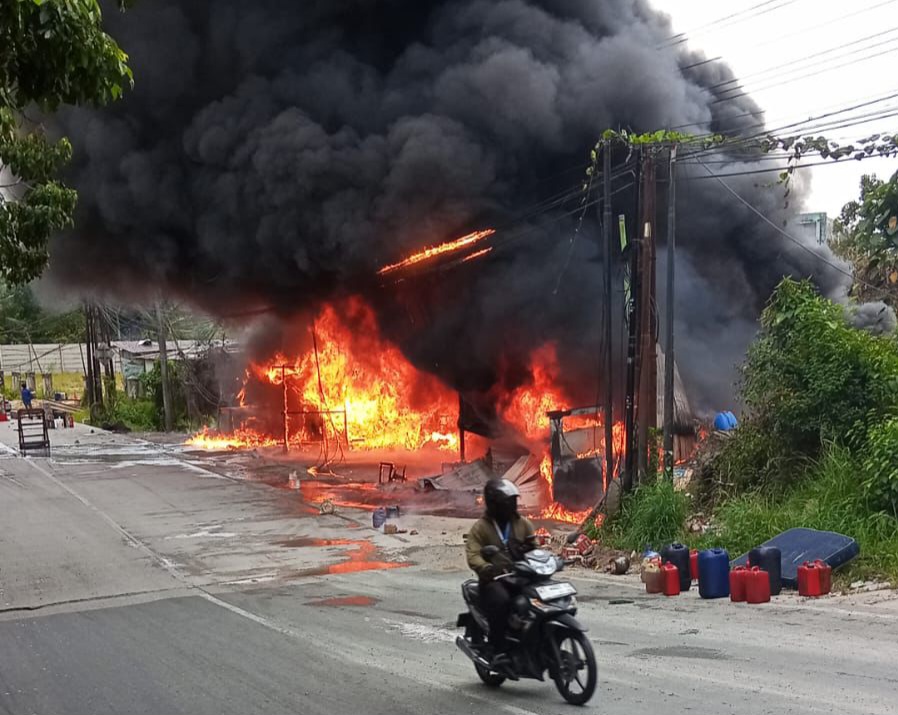 Kebakaran Ruko dan Bengkel di Balikpapan Barat, Tiga Pemilik Usaha Terdampak 