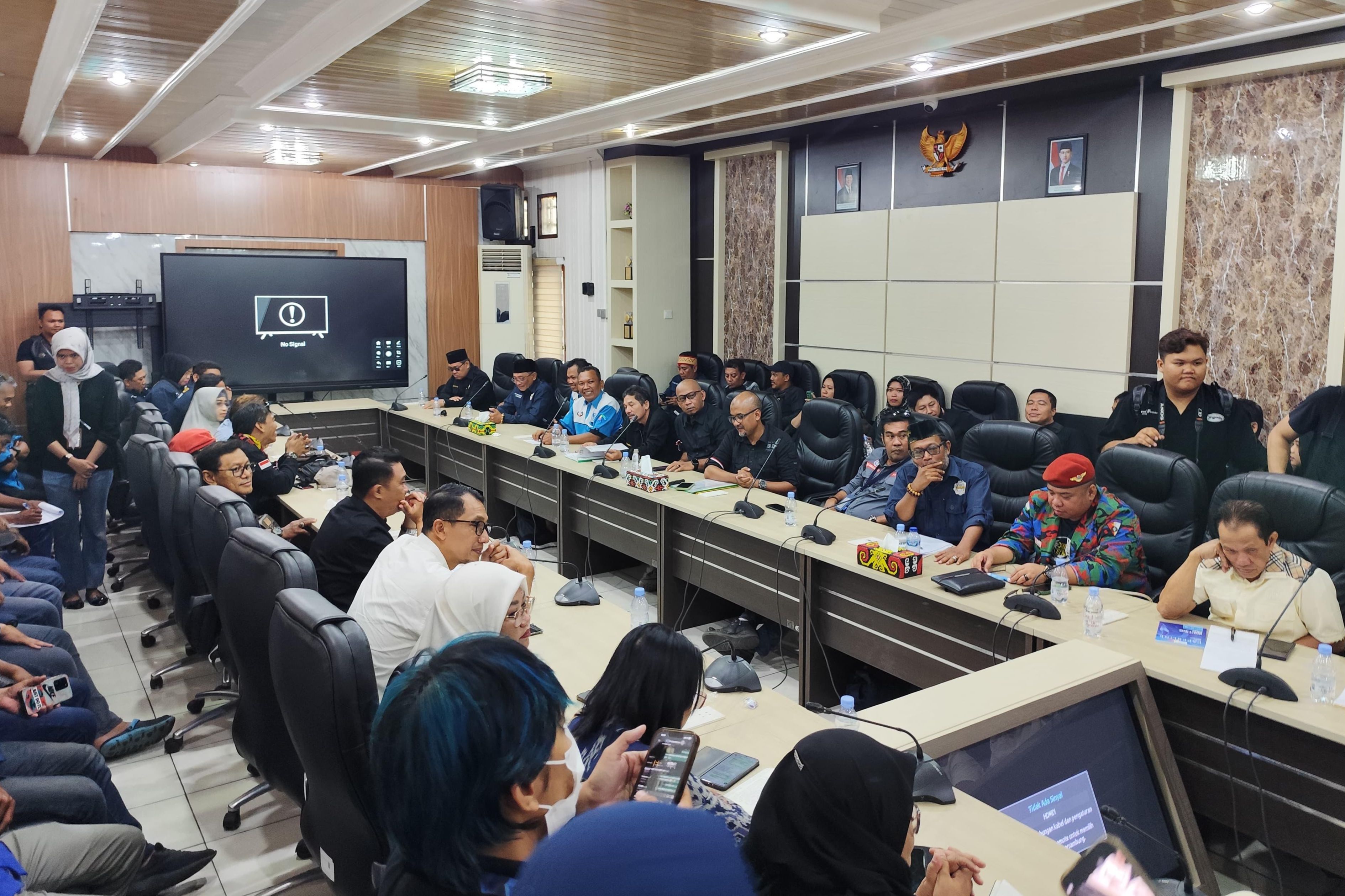 Buruh Balikpapan Batal Turun ke Jalan, RDP Jadi Sarana Aspirasi May Day 2025