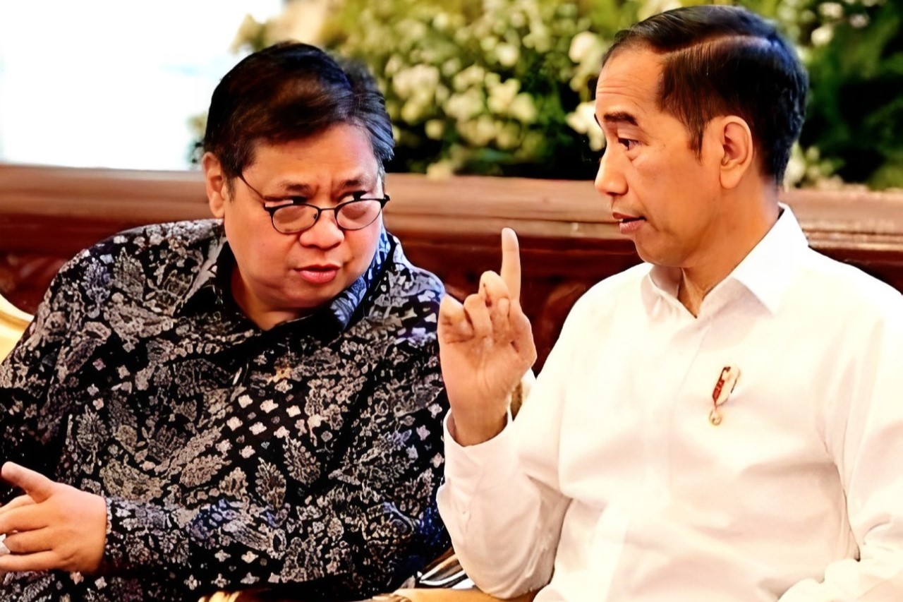 Istana Membantah Jokowi Terlibat dalam Pengunduran Airlangga dari Golkar