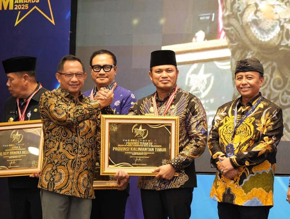 Kaltim Raih Penghargaan Provinsi Teraktif dalam Pembinaan SPM Awards  