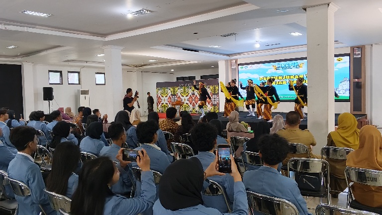 ISBI Kaltim Terima 53 Mahasiswa Baru, Rektor Ajak Anak Daerah Jangan Malu Kuliah Seni 