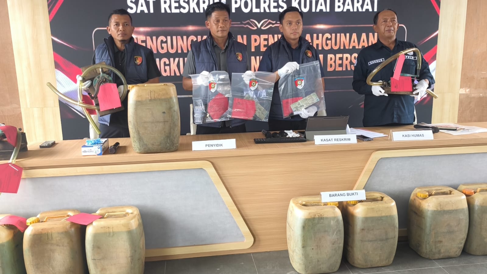 Polres Kubar Ungkap Dugaan Pengetap Pertalite, Empat Orang jadi Tersangka