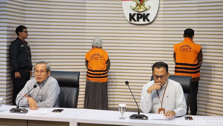 3 Pejabat Kemnakertrans Ditetapkan Sebagai Tersangka Korupsi Proyek Sistem Proteksi TKI