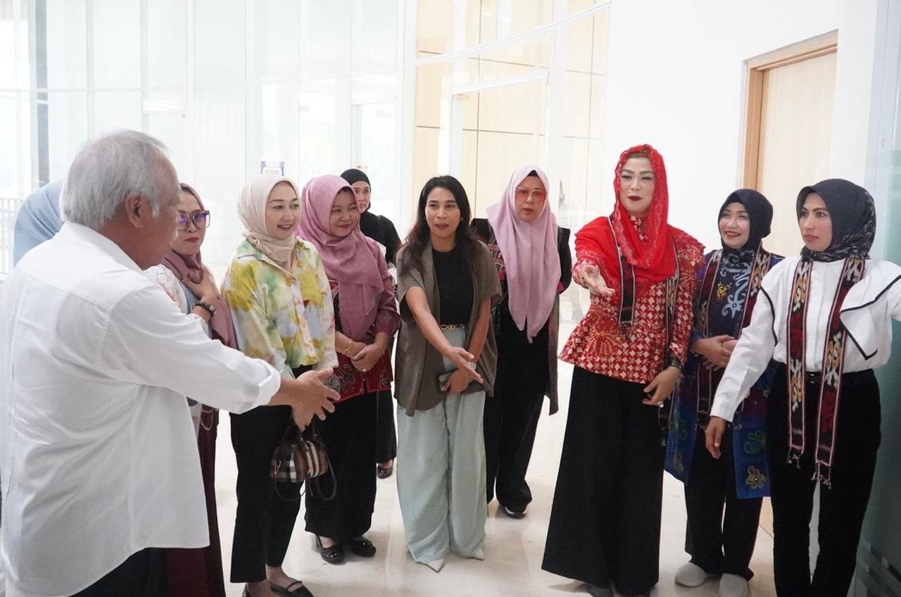 Rombongan Dekranas Pusat dan PPU Kunjungi Kantor OIKN di IKN