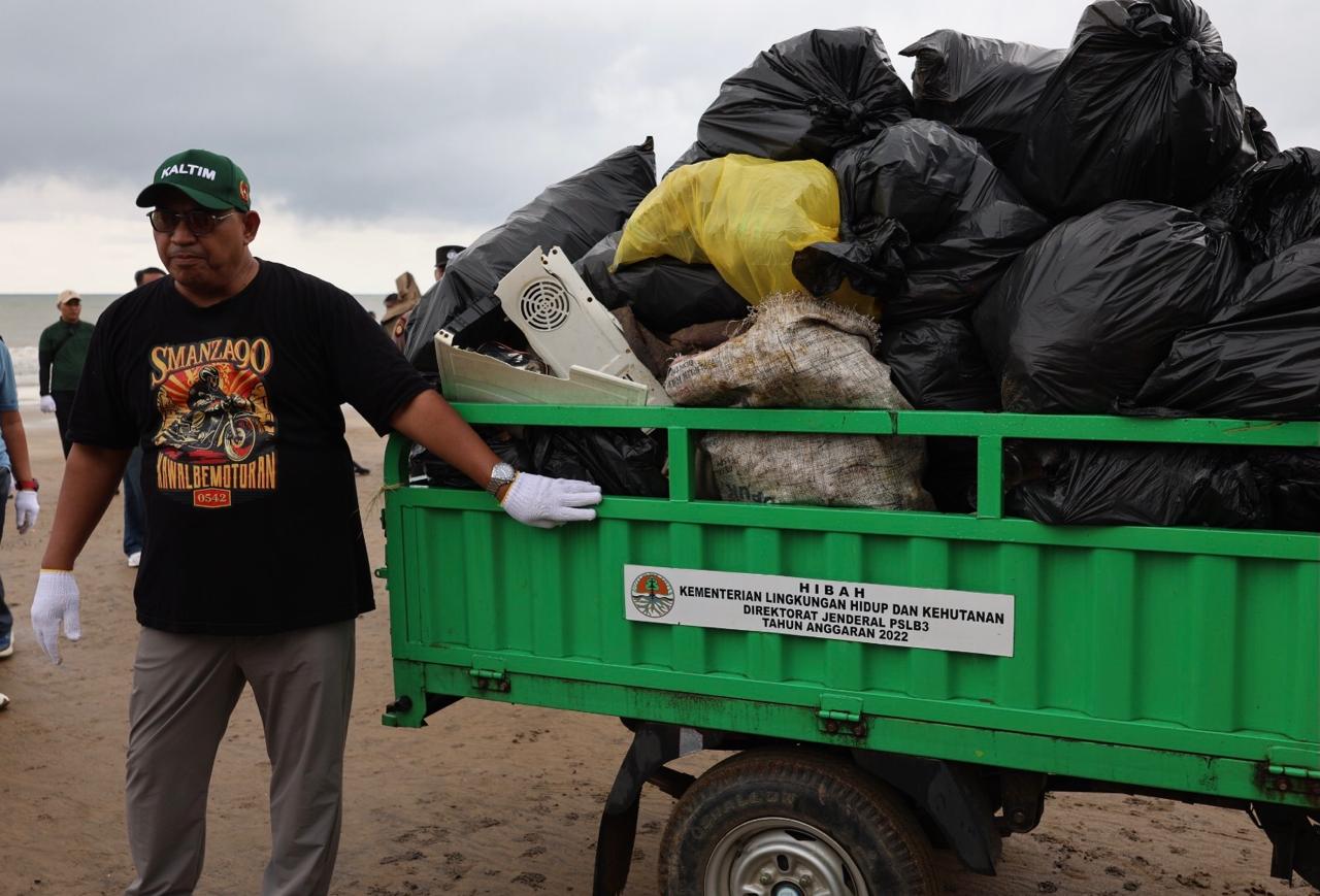 PPU Canangkan Gerakan Akselerasi Serambi Nusantara dan World Clean Up Day 2024 di Pantai Corong