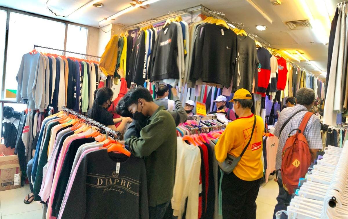 Dokter Kulit Ingatkan Bahaya Baju Thrifting Tak Dicuci, Risiko Infeksi hingga Iritasi Mengintai