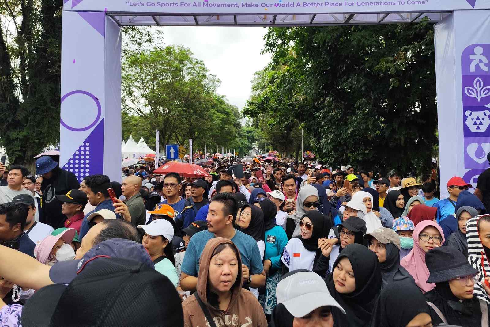 Ribuan Orang Padati Lapangan Merdeka Balikpapan, Rayakan Hari Jalan Kaki Sedunia 2024