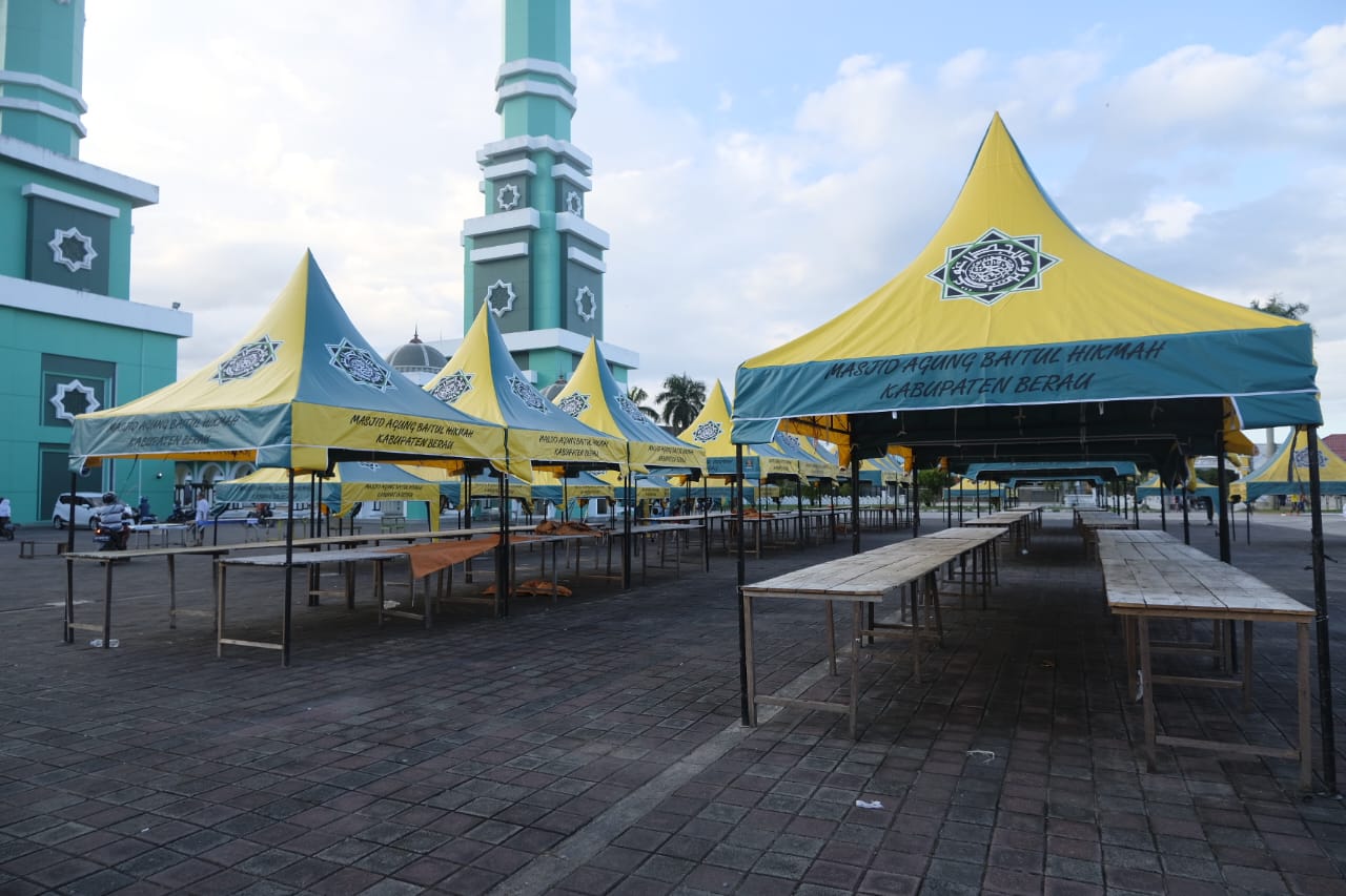 Tahun Ini Jumlah Tenda Pasar Ramadan di Masjid Agung Baitul Hikmah Tanjung Redeb Berkurang