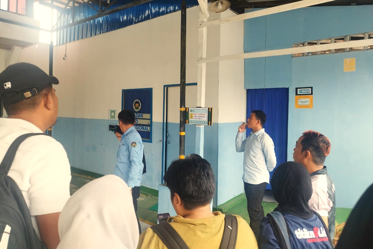 Pengelola SPPG Waru Terkesan Menghindar soal Kasus Dugaan Keracunan Puluhan Pelajar