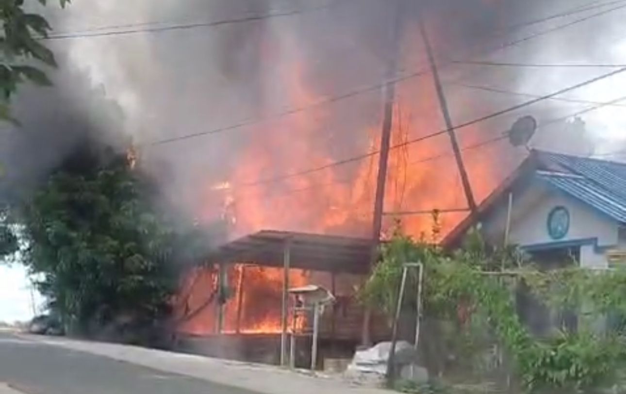 Kebakaran Melanda KM 12 Karang Joang Balikpapan, Api Berhasil Dipadamkan dalam Satu Jam