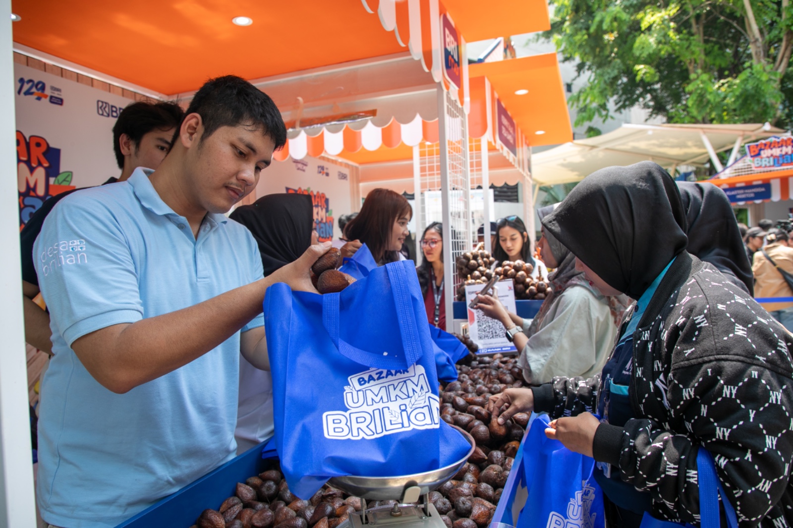 Diberdayakan BRI, Bisnis Klaster Petani Salak Ini Melejit!