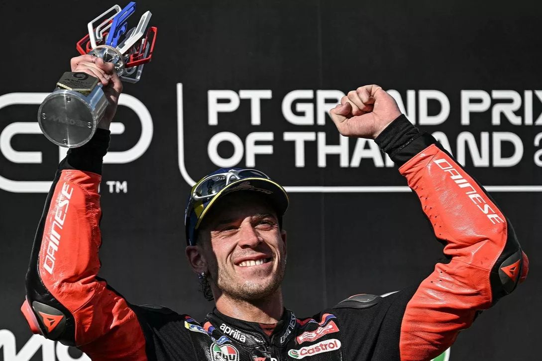 Bezzecchi Menang MotoGP Thailand 2026, Marc Marquez Pecah Ban di Lap Akhir