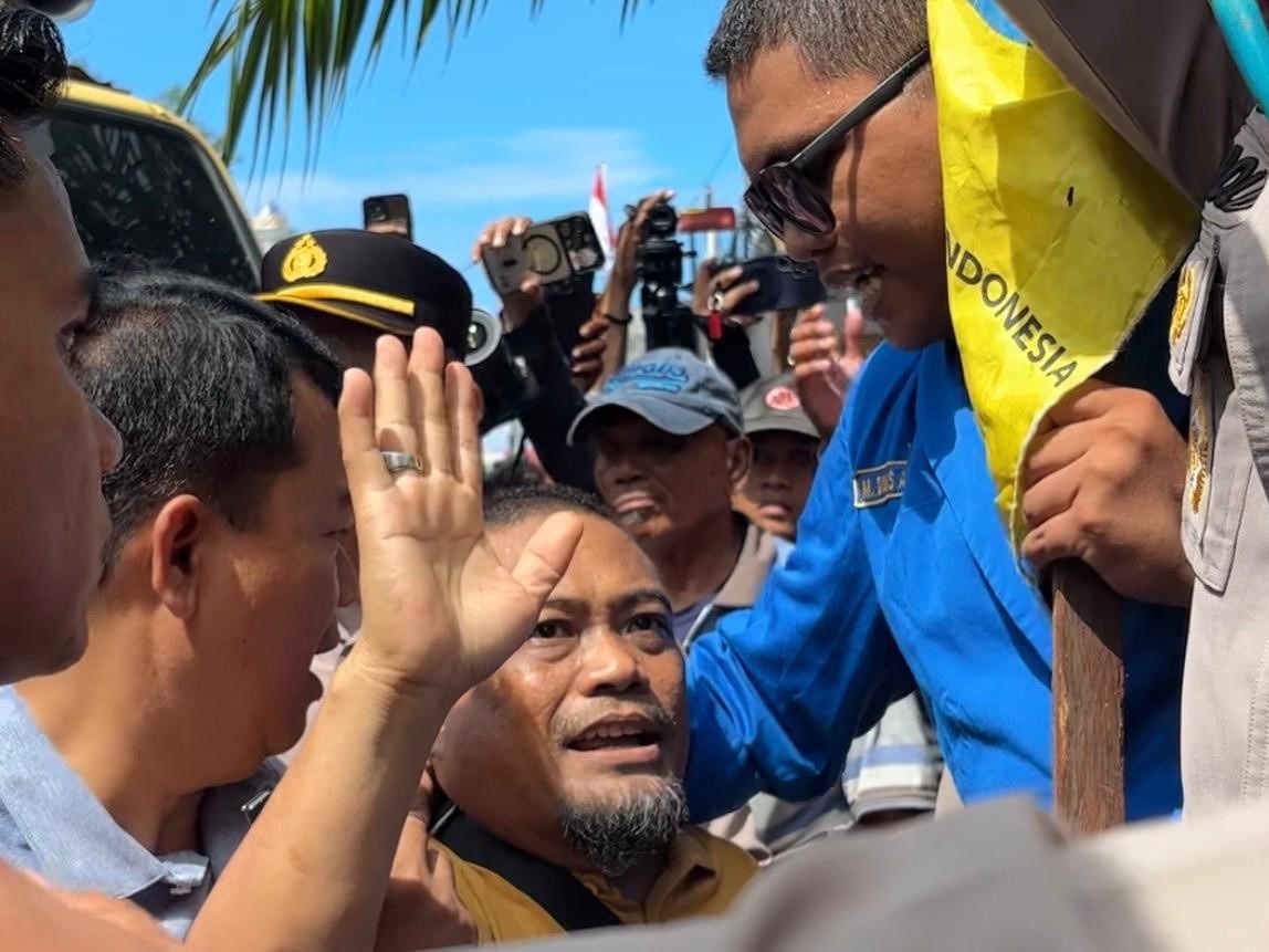 Ricuh Warnai Aksi Unjuk Rasa Sopir Truk di Balikpapan, Kapolres Bantah Ada Pemukulan