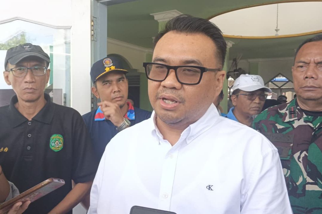 Bupati Kukar Pastikan Program Seragam Gratis Mulai Disalurkan, Target Tuntas Akhir Juli