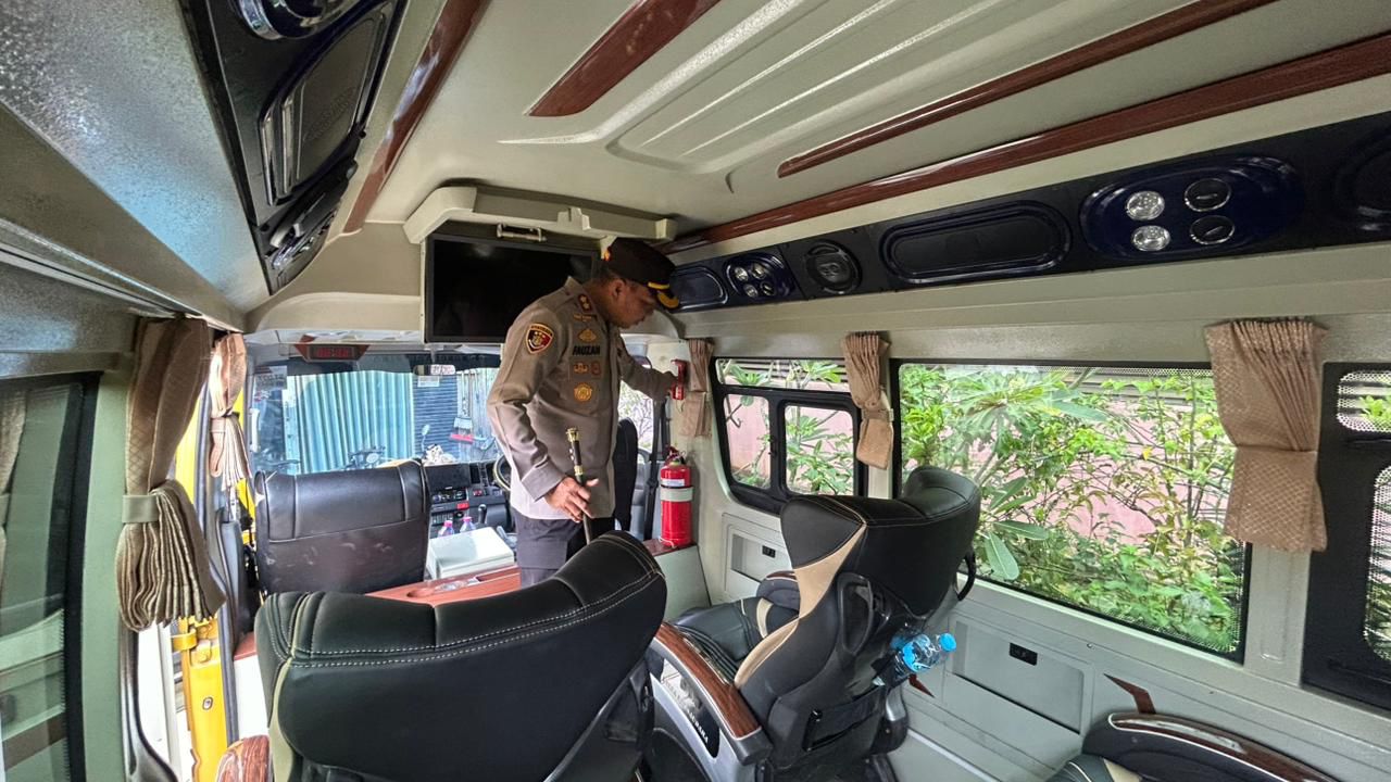 Jelang Ops Ketupat Mahakam 2026, Kapolres Kutim Sidak Travel dan Bus di Terminal Sangatta