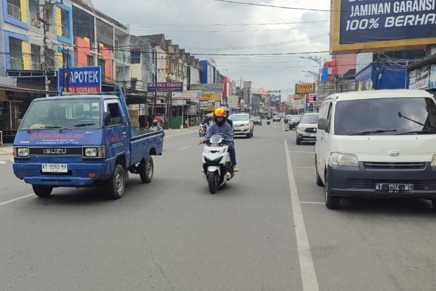 Uji Coba Sistem Satu Arah di Jalan Abul Hasan, Dishub dan DPRD Samarinda Sepakati Parkir 2 Sisi