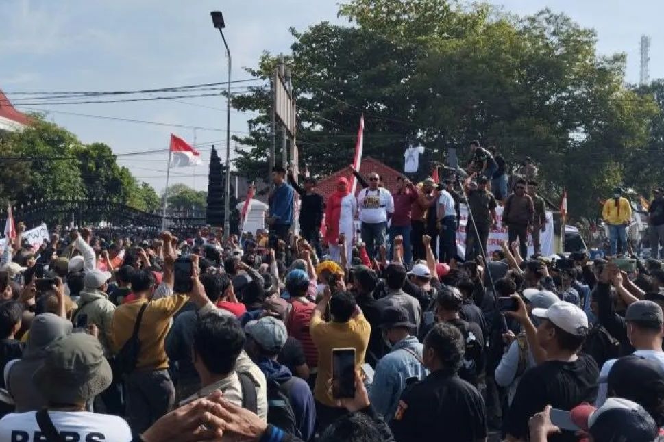 Unjuk Rasa di Pati Ricuh, DPRD Bentuk Pansus Pemakzulan Bupati