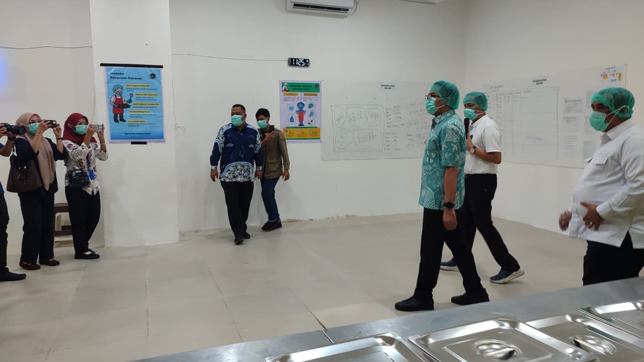 Resmikan Dapur SPPG Bugis, Walikota Samarinda Minta Pisang Diganti Buah Lain