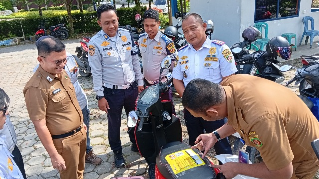Pelanggar Parkir Ketar Ketir, Dishub Samarinda Siapkan Stiker dengan Daya Erat Tinggi