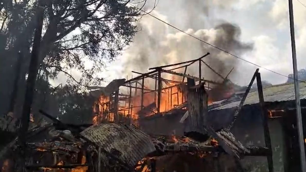 Kebakaran Karang Bugis Balikpapan, Sedikitnya 3 Rumah Ludes, 1 Orang Terluka