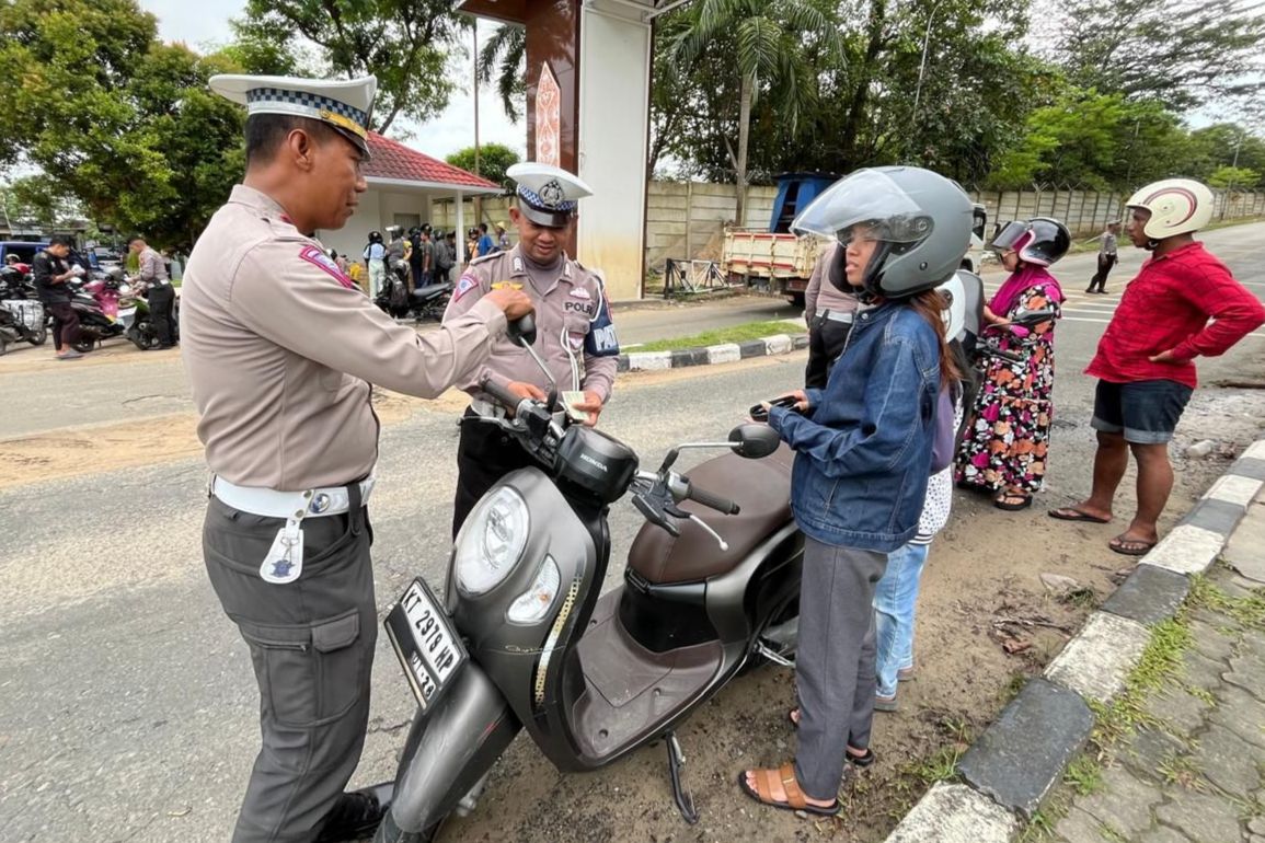 Puluhan Pengendara Roda Dua di Balikpapan Terjaring Razia