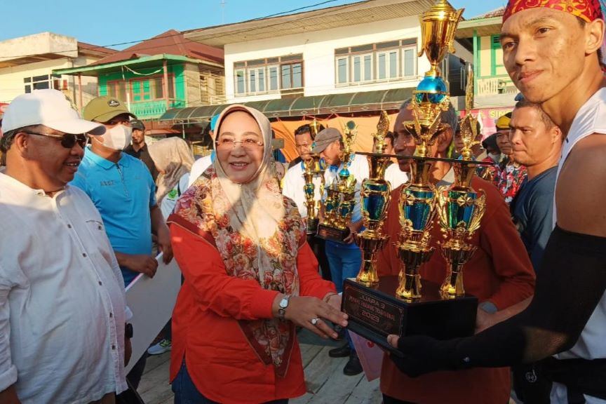 Lomba Perahu Panjang Diwarnai Cekcok, Sri Juniarsih: Tahun Depan Harus Lebih Sportif