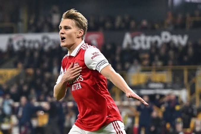 Arsenal Cemas Jelang Tandang ke Anfield, Odegaard Cedera dan Saka Diragukan Tampil