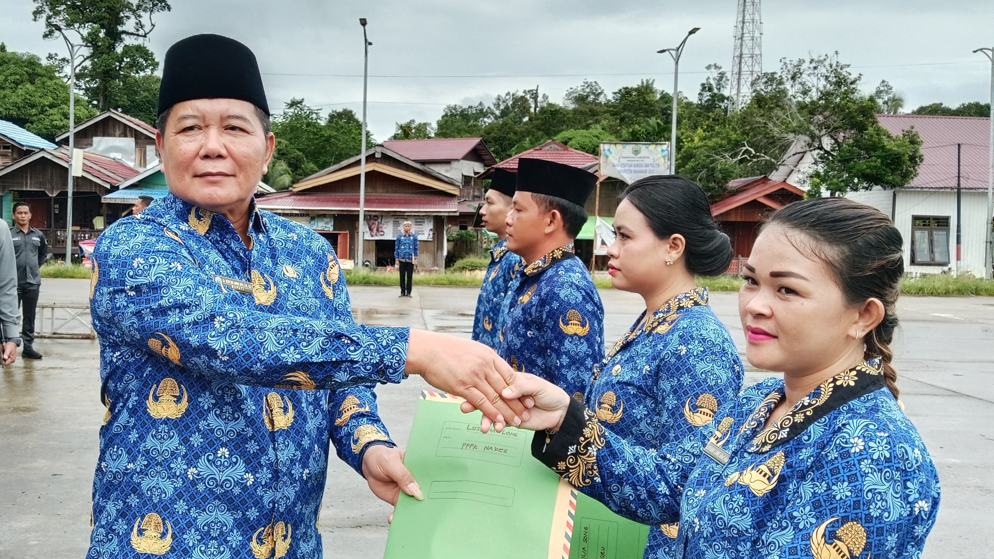 526 ASN Terima SK, Bupati Mahulu Tegaskan Budaya Kerja yang Sehat dan Disiplin