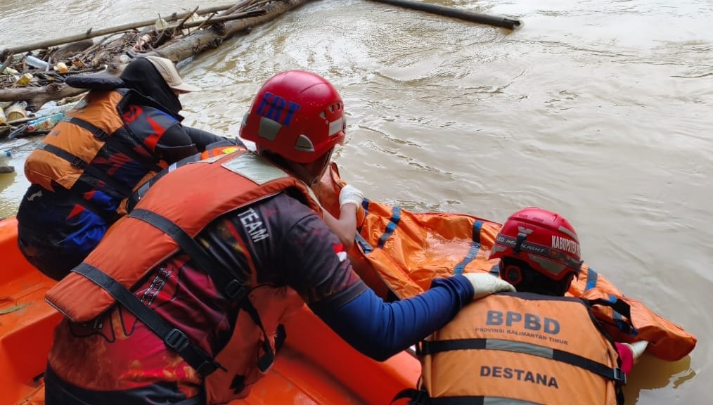 Korban Terseret Arus Sungai Kandilo Ditemukan Meninggal Dunia