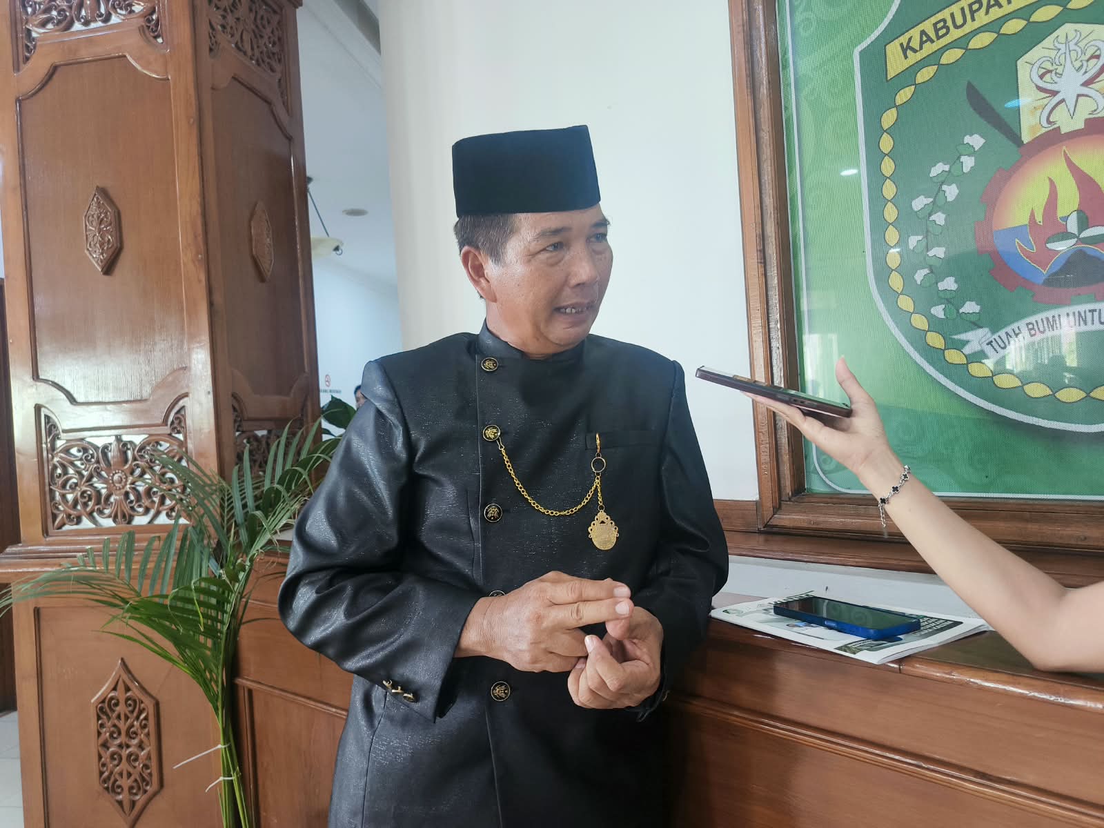Masih Berupa Tanah, Jalan Sukamaju–Marga Mulya Butuh Perhatian 