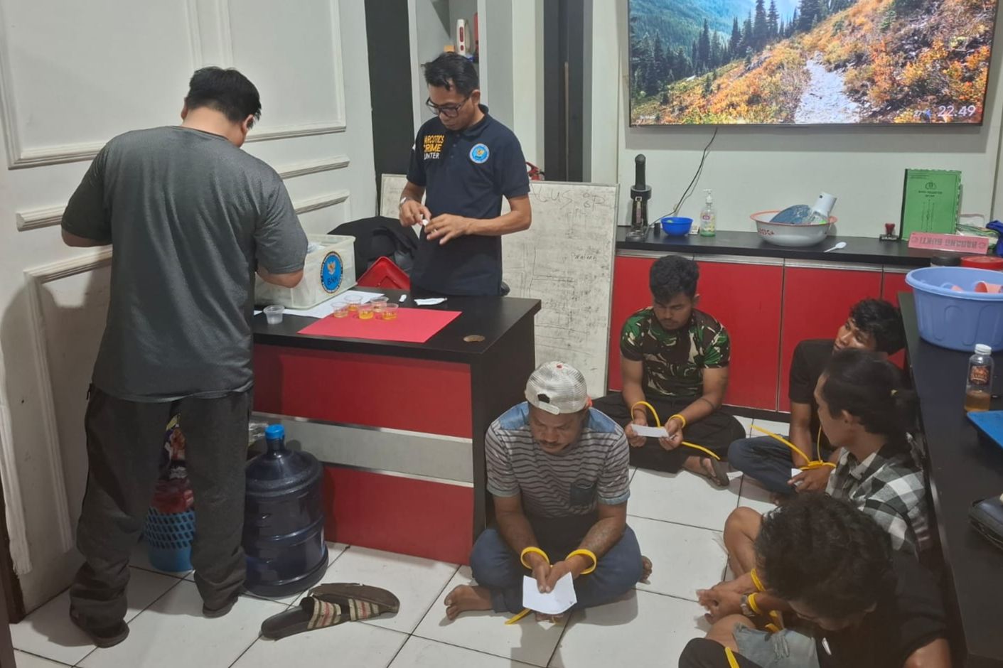 Pengedar Bersama Puluhan Paket Sabu Diamankan Tim Gabungan di PPU