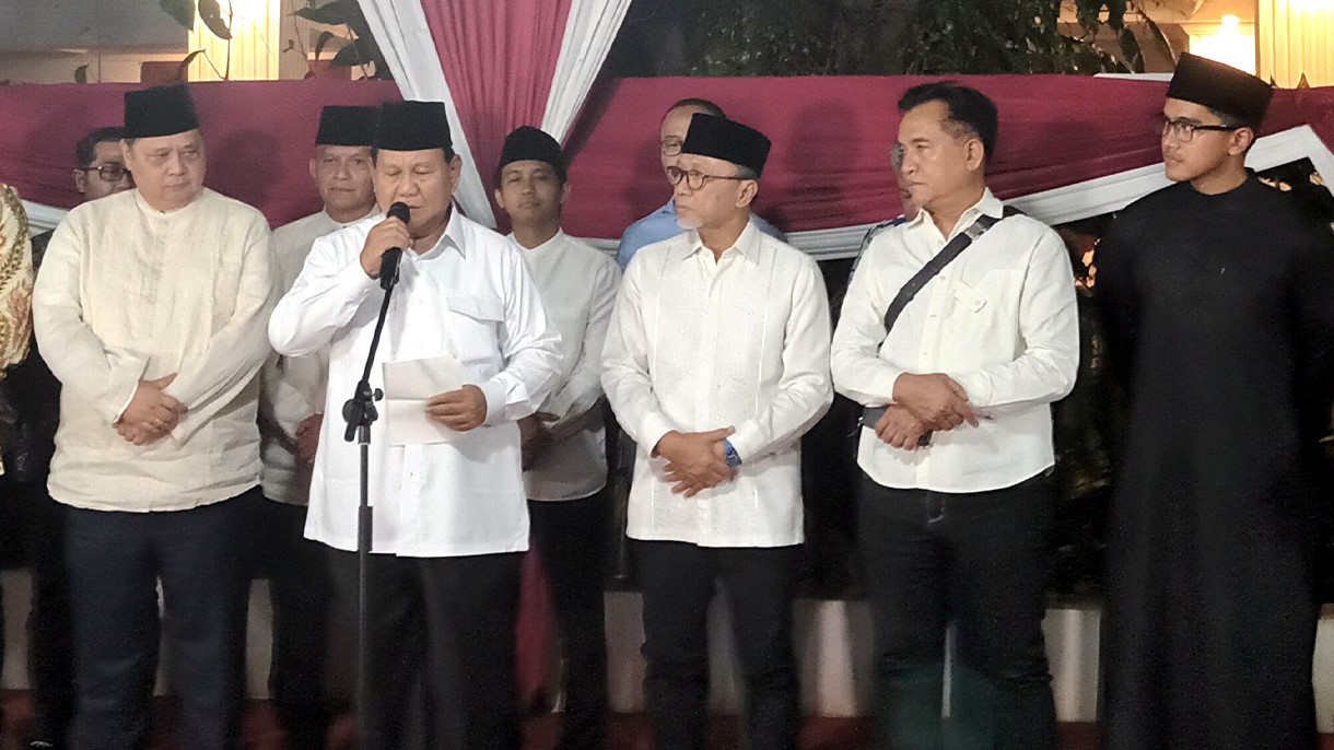 Prabowo Ucapkan Terima Kasih kepada Jokowi dalam Pidato Kemenangan Pilpres 2024 