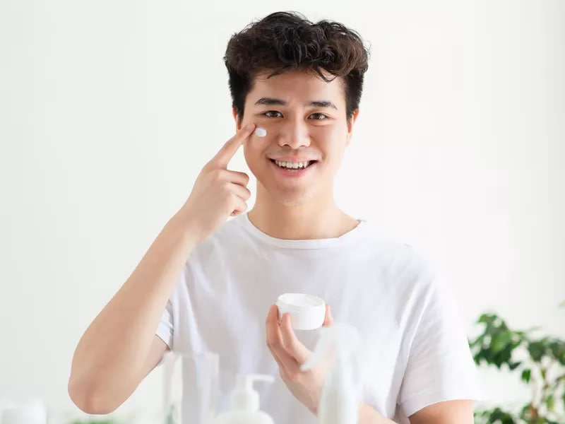 Untuk Para Cowo, Beli Skin Care Sekarang Juga Kalau Mau Terlihat Ganteng Maksimal