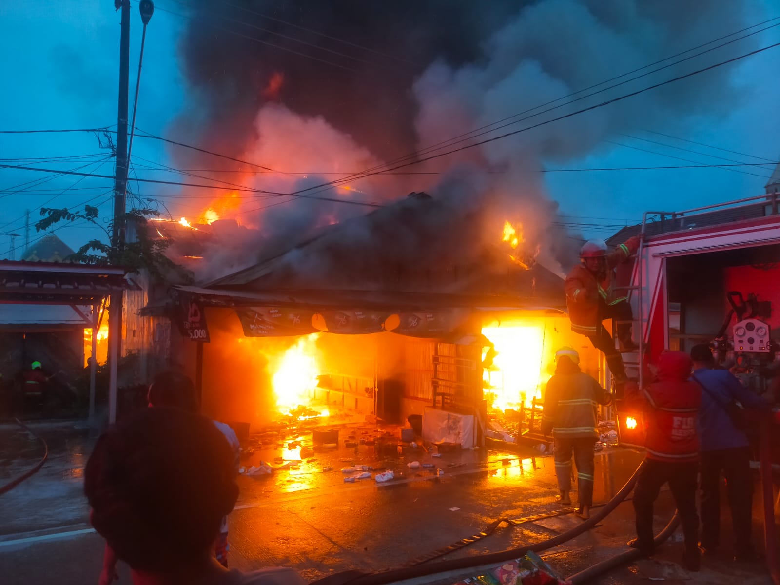 Kebakaran Terjadi di Loa Ipuh, 4 KK Kehilangan Tempat Tinggal