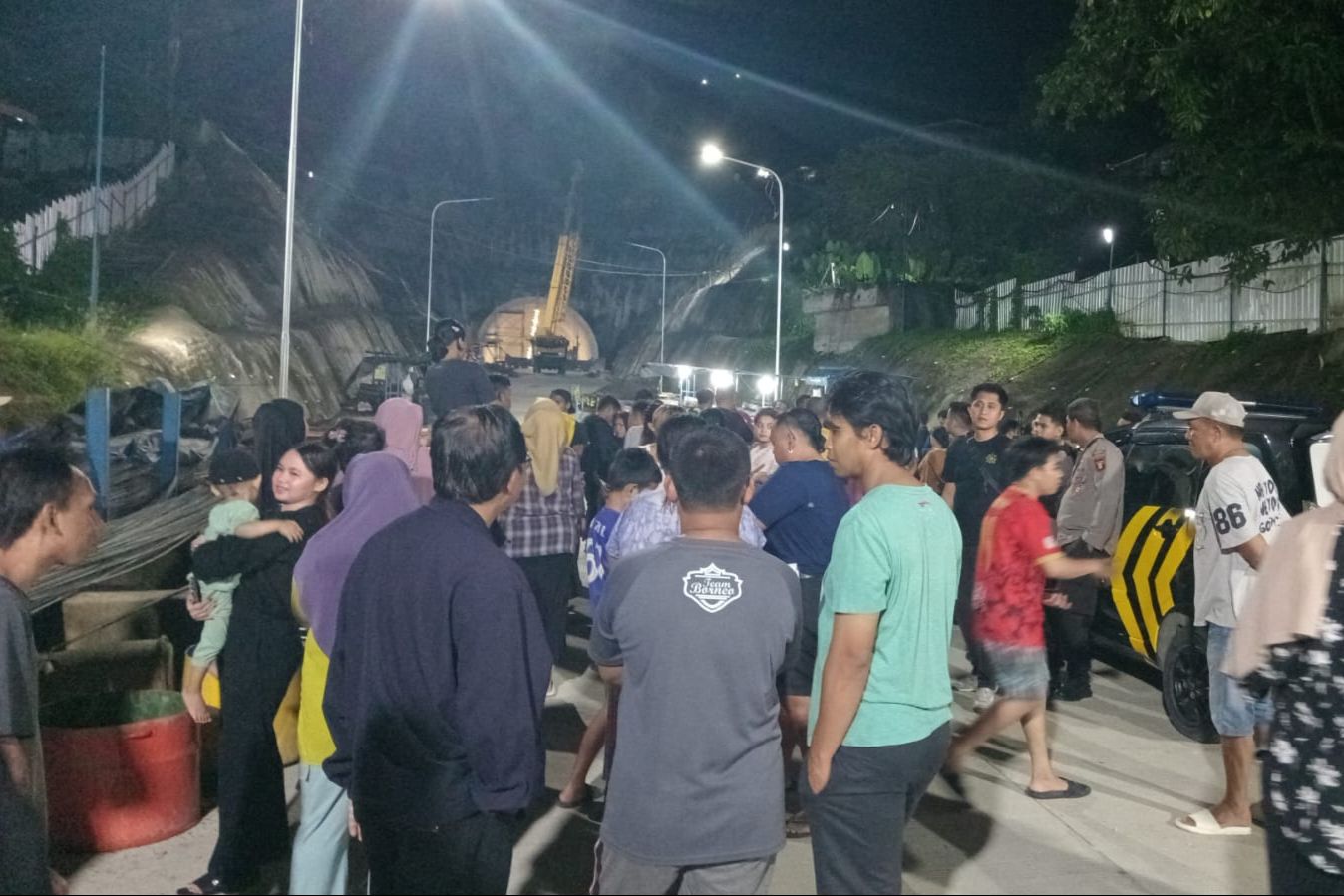 Rumah Goyang hingga Dinding Retak Imbas Proyek, Warga Geruduk Pembangunan Terowongan Samarinda