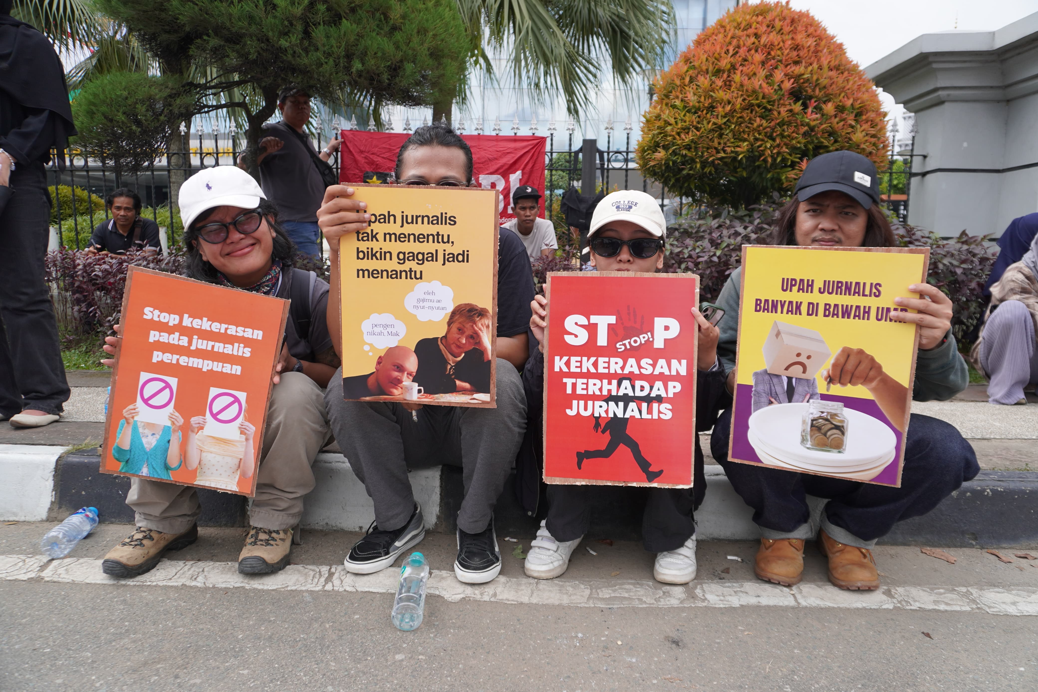 Hari Buruh 2025: Jurnalis Bukan Sekadar Penyampai Berita, AJI Samarinda Serukan Upah Layak