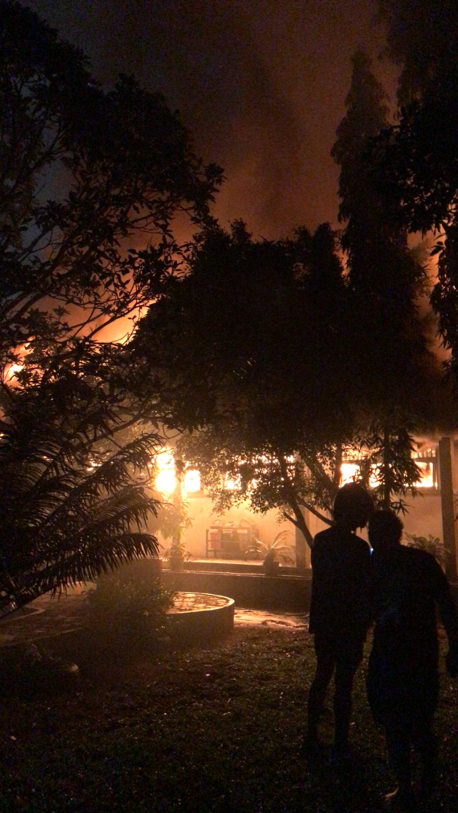 SMA N 9 Samarinda Dilahap Api Saat Jam Buka Puasa