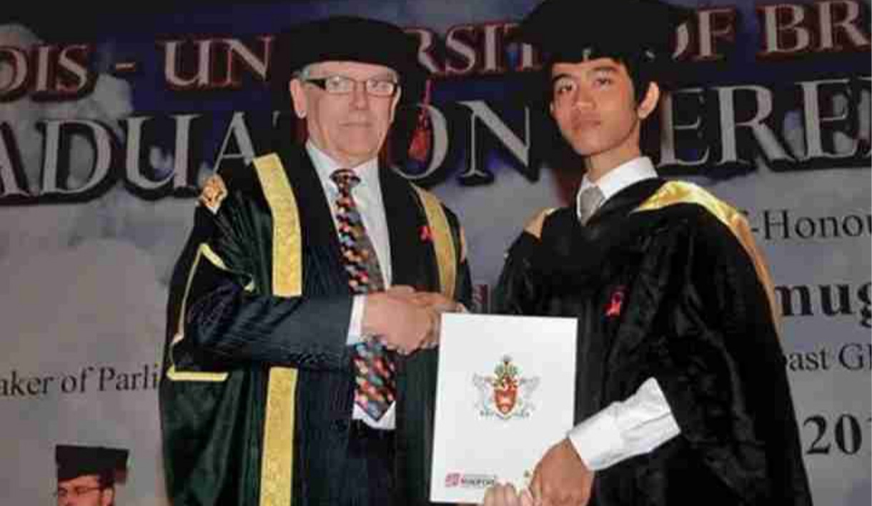 Roy Suryo Sebut Ijazah Gibran dari Sidney Hanya Setara SMK