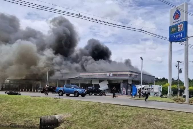 4 Kapal Perang Thailand Dikerahkan ke Perbatasan, Kamboja Minta Gencatan Senjata Tanpa Syarat