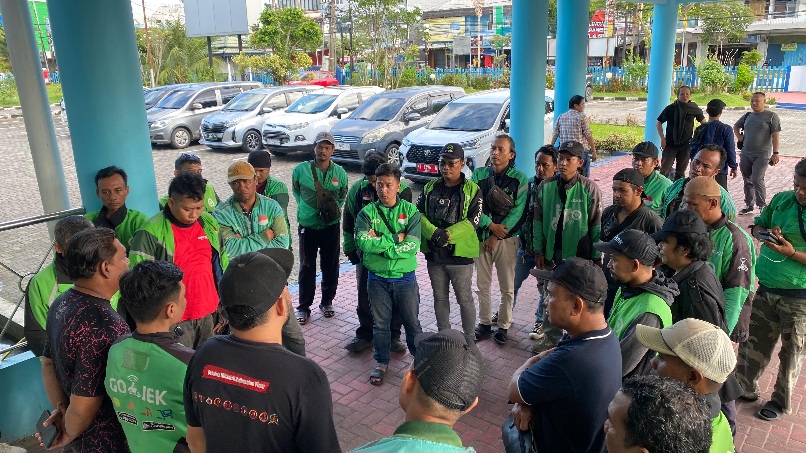 Tanggapi Perbedaan Tarif Pengantaran Makanan Driver-Aplikator, Ini Pandangan Pengamat 