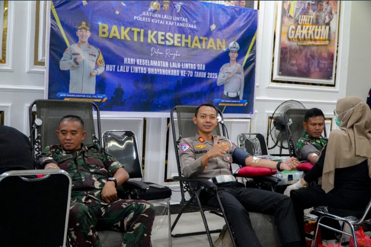 Satlantas Kukar Gelar Donor Darah di HUT Lalu Lintas Bhayangkara Ke-70