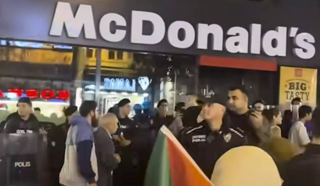 Viral! Mc Donald Beri Makan Tentara Israel, McD Indonesia Buka Suara