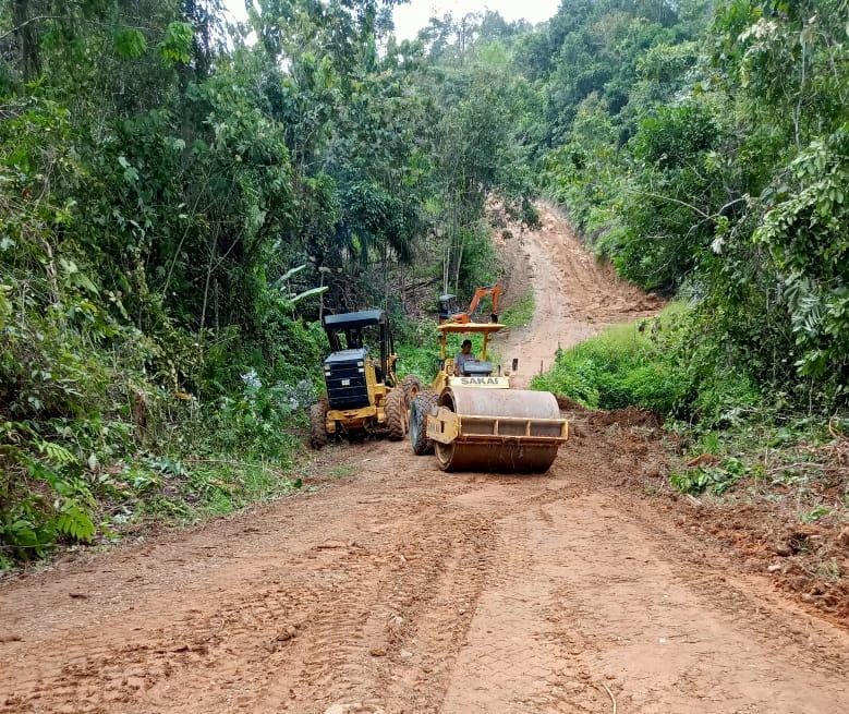 Belasan Tahun Bersabar, Akhirnya Jalan Poros Antardesa di Paser Diperbaiki Juga