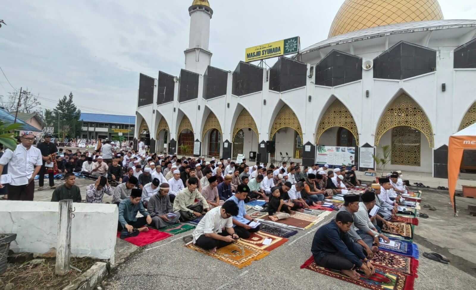 Ratusan Jemaah Muhammadiyah Salat Id di Halaman Masjid Syuhada Tanah Grogot