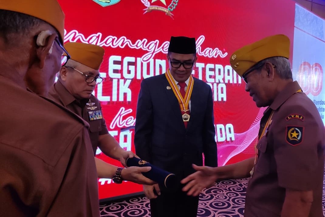 Andi Harun Terima Bintang Legiun Veteran RI: Ini untuk Kota Samarinda