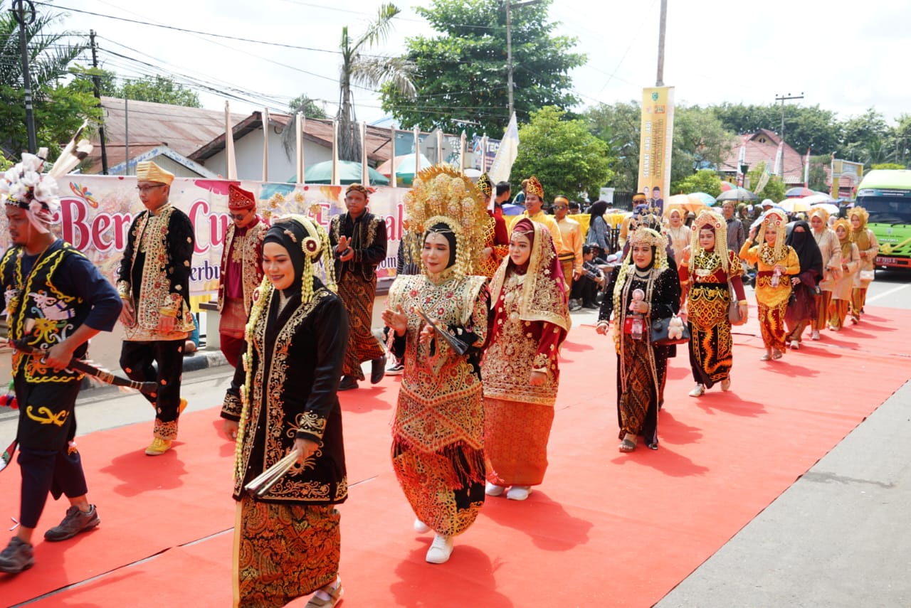 BCF dan Pawai Budaya Meriahkan Semarak Hari Jadi Berau dan Tanjung Redeb